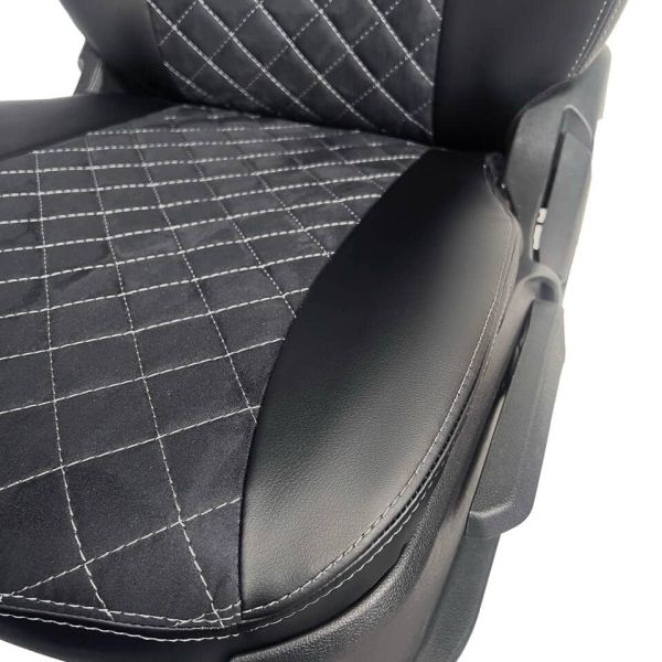 Чехлы Алькантара на Hyundai Accent 1999-2011 г.в. Чехлы Алькантара на Hyundai Accent 1999-2011 г.в.